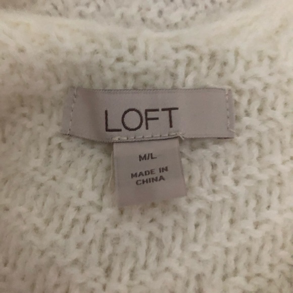 😁 cozy white shawl (BRAND NEW WITH TAGS) - Picture 2 of 5
